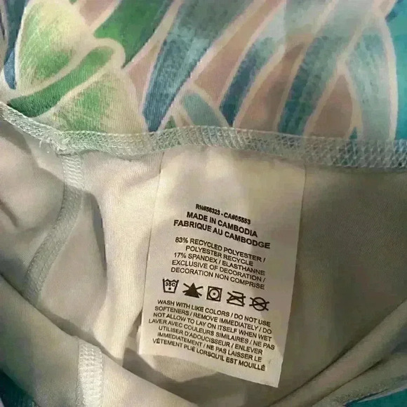 NIKE Blue/green/white/pink tropical print tights in Sz XS | Worn Once - Picture 8 of 8